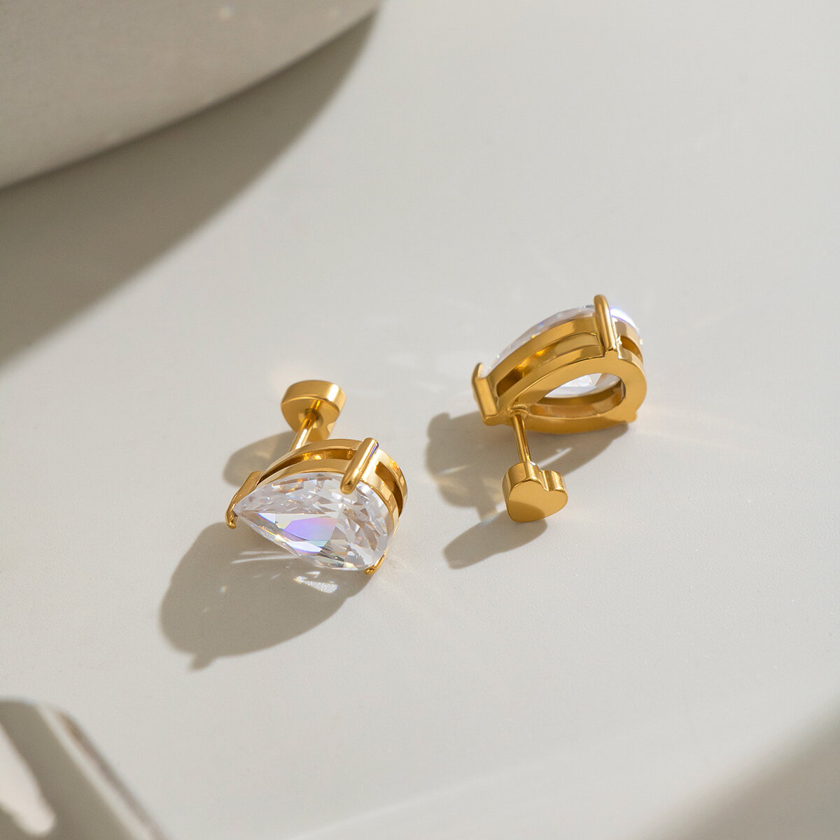 Boucles D'Oreilles Puces Pour Femmes En Acier Inoxydable Étanche, Couleur Or, Avec Zircon. Image6