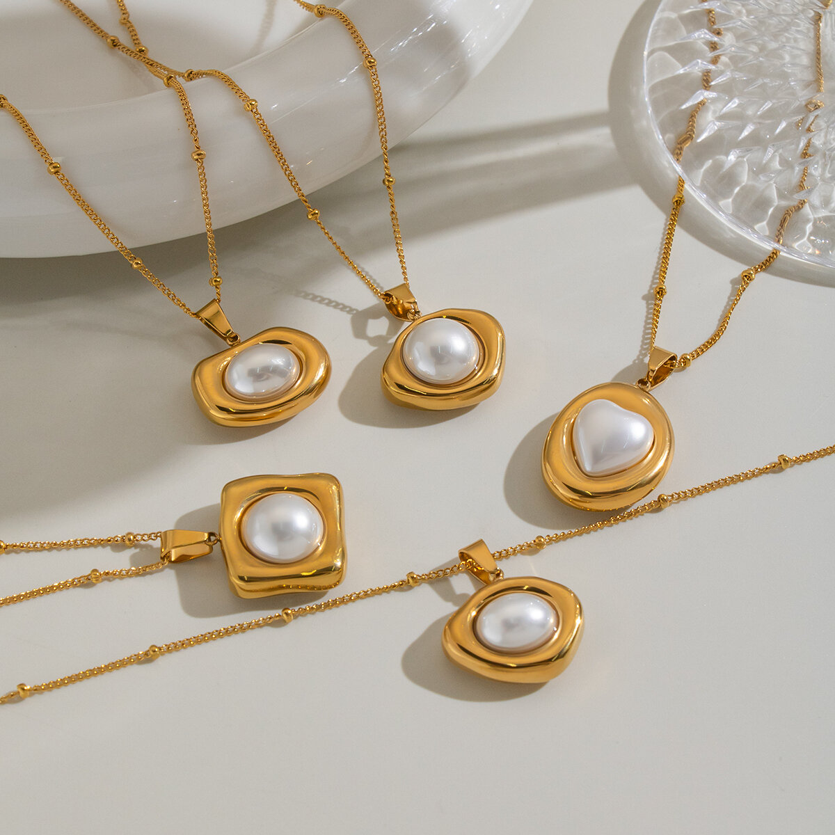 Colliers Pendentifs Pour Femmes En Acier Inoxydable De Forme Géométrique, Étanches, Couleur Or, Avec Perles Artificielles Image3