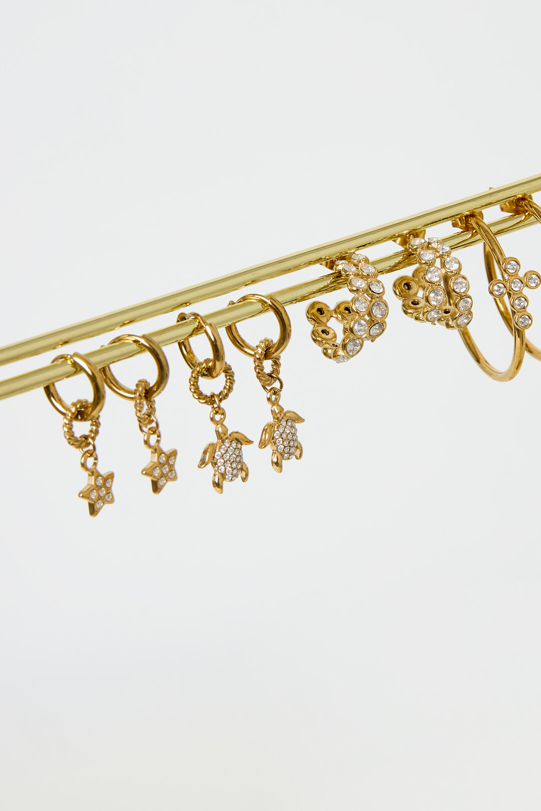 Earrings With A Dangling Turtle Picture3