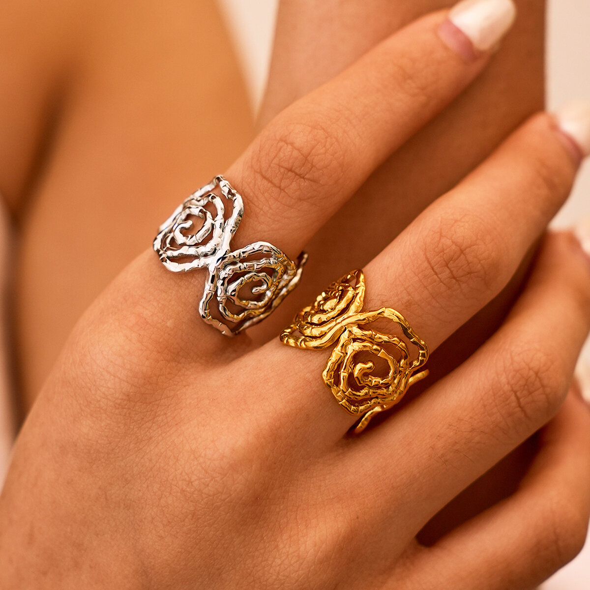 Simple Series Daily Flower Stainless Steel Waterproof   Gold Color Women‘s Statement Rings Picture3