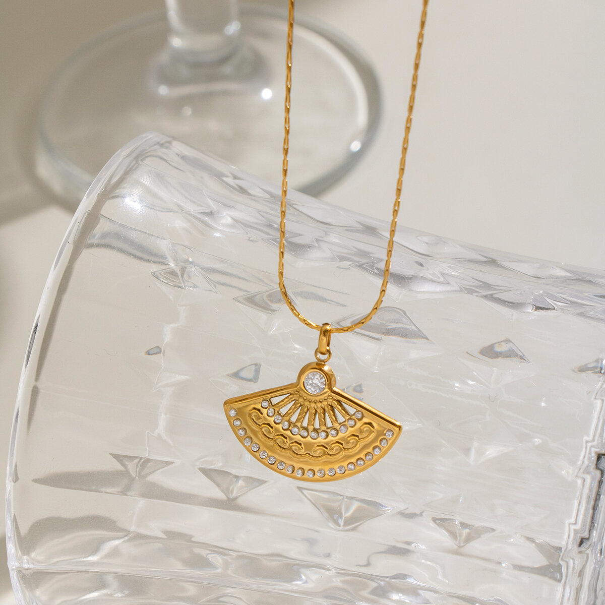 Simple Series Dagelijkse Ventilator Roestvrij Staal Waterdicht Goudkleurige Strass Hanger Damesketting h5 Afbeelding7
