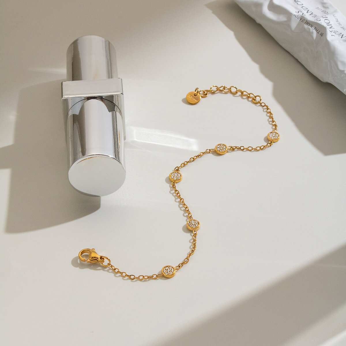 Braccialetti Da Donna Simple Series Daily Circle In Acciaio Inossidabile Impermeabile Color Oro Con Strass. h5 Immagine6