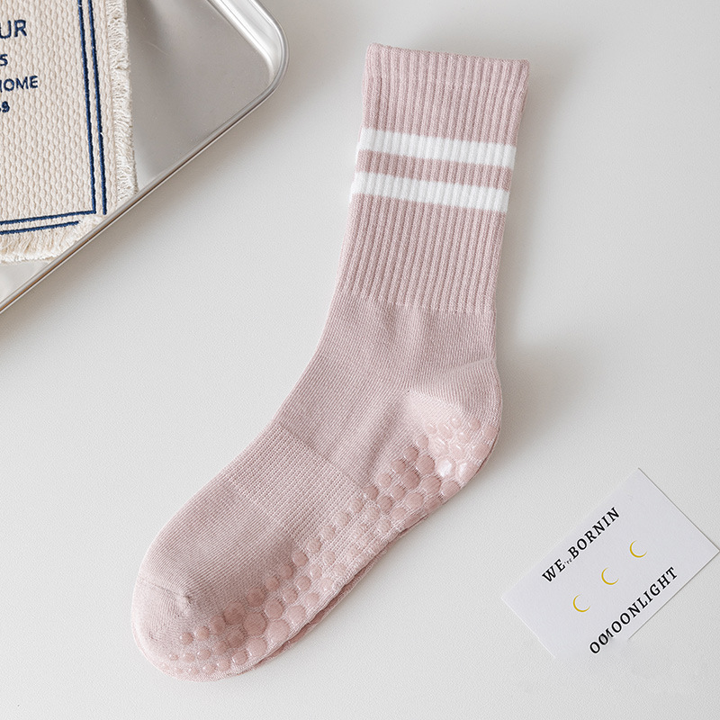 Slight Bounce Sporty Stripes Yoga Mid-Calf Socks