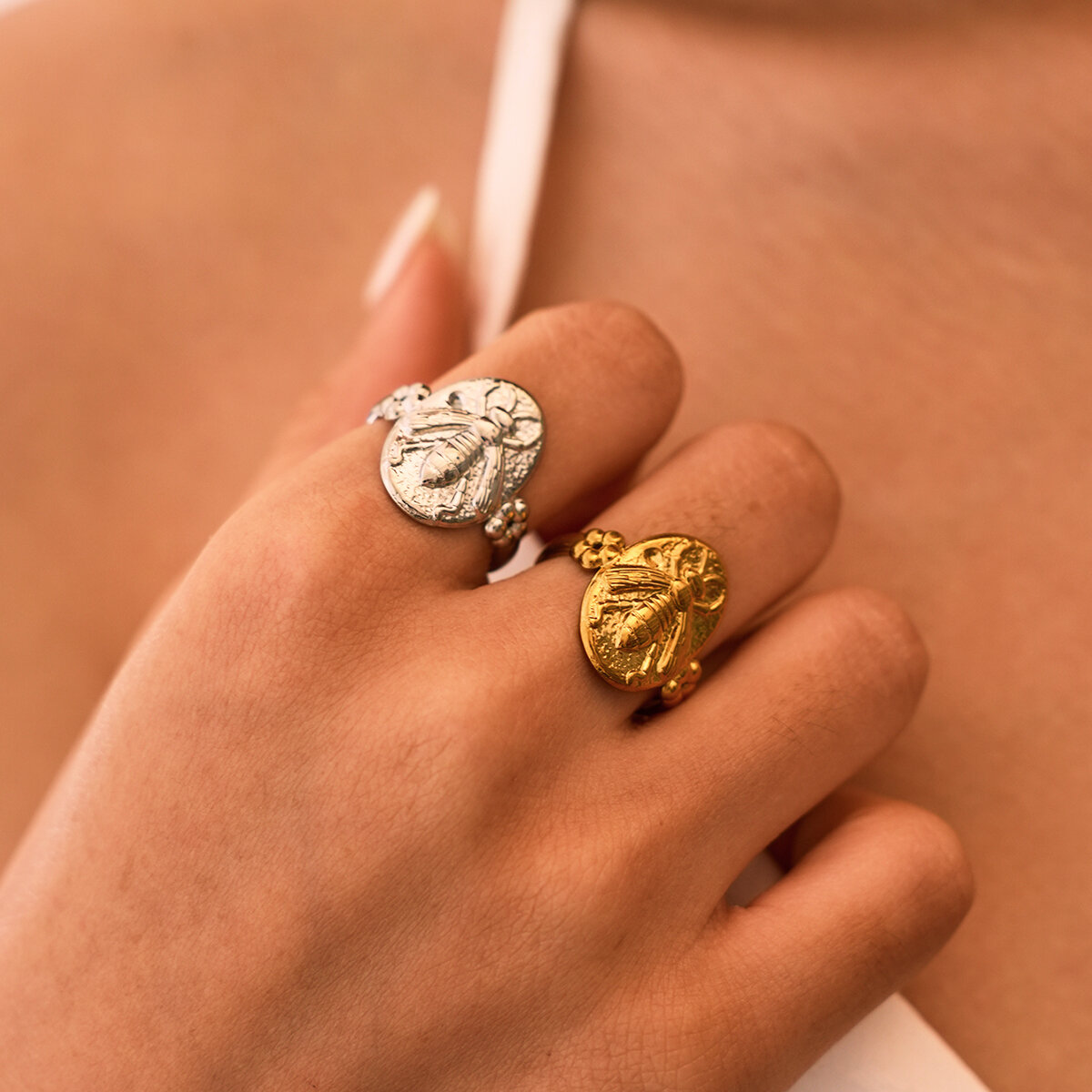 Simple Series Daily Bee Stainless Steel Waterproof   Gold Color  Women‘s Statement Rings h5 Picture3