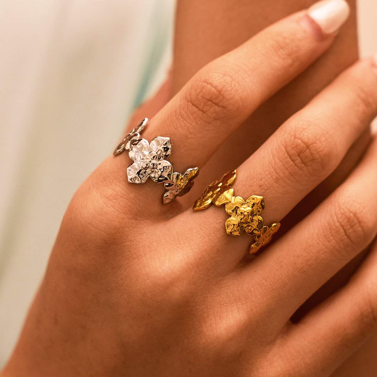 Retro Series Daily Cross Stainless Steel Waterproof   Gold Color  Women‘s Statement Rings Picture4