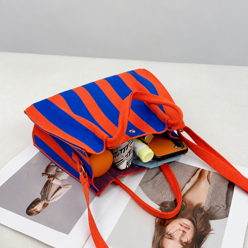 Casual Style Woven Stripe Mixed Color Woven Polyester Women's Square Handbags h5Picture3
