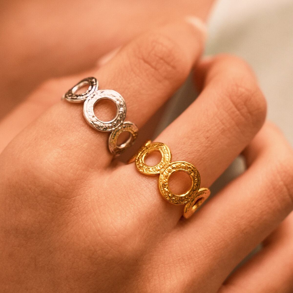 Simple Series Daily Circle Stainless Steel Waterproof   Gold Color  Women‘s Statement Rings