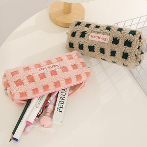 Estuches Para Bolígrafos Sencillos De Piel Sintética Con Estampado De Cuadros Y Letras, Estilo Casual. h5 Imagen2