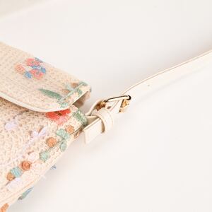 Casual Style Embroidered Woven Flower Woven Raffia Women's Square Shoulder Bags h5 Picture4
