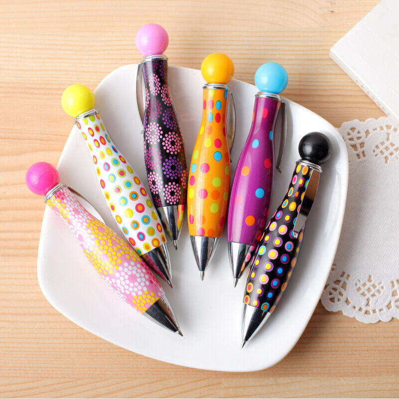 Kugelschreiber Der Serie „Simple Series Casual Flower Polka Dots Mixed Color“