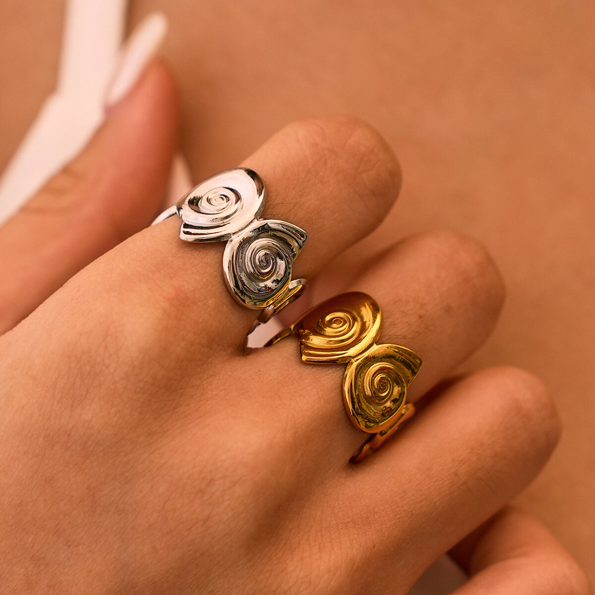 Simple Series Daily Shell Stainless Steel Waterproof   Gold Color  Women‘s Statement Rings Picture3
