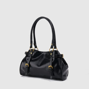Streetwear Style Metal Hardware Solid Color Pu Women's Bowling Handbags h5 Picture2