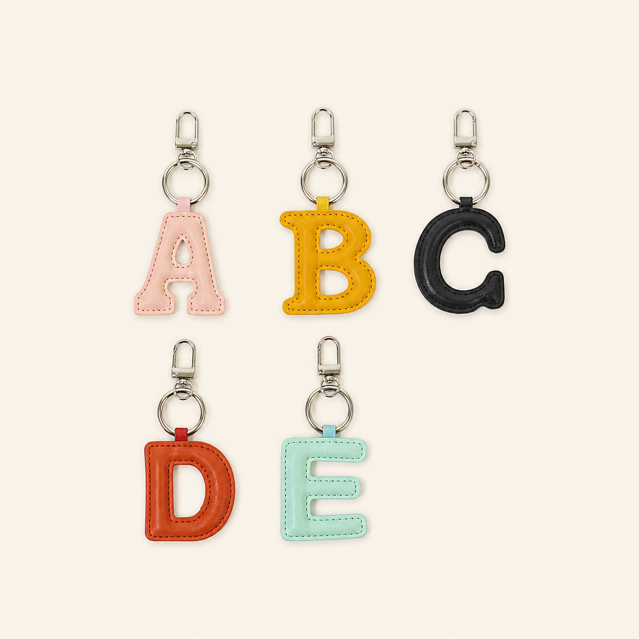 Einfacher Schlüsselanhänger Der Serie „Tagesbuchstabe“, Einfarbig, Premium-Qualität, Pu-Qualität 2