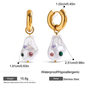 1 Paar Farbenfrohe, Asymmetrische, Wasserdichte Ohrhänger Aus Edelstahl In Goldfarbe Für Damen h5 Bild2