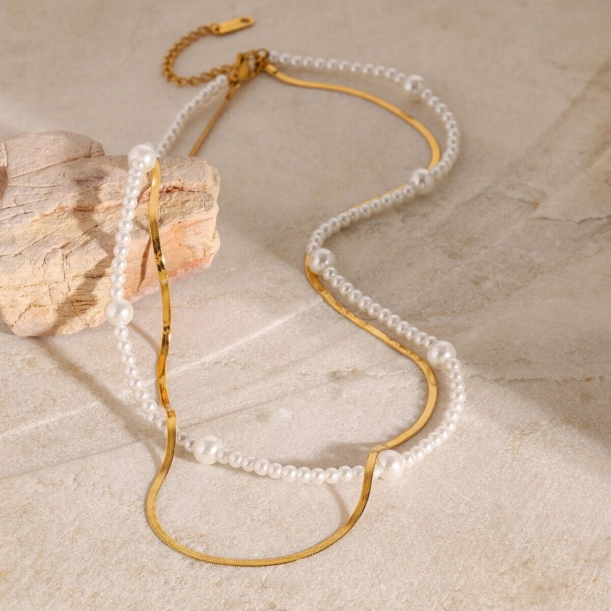 1 Piece Luxurious Series Retro Line Fashionable Stainless Steel Waterproof Gold Color Women's Layered Necklaces Picture2