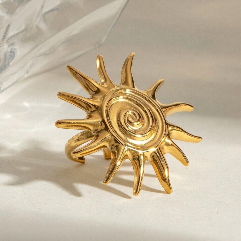 1 Piece Retro Sun Stainless Steel Waterproof Gold Color Women's Adjustable Rings