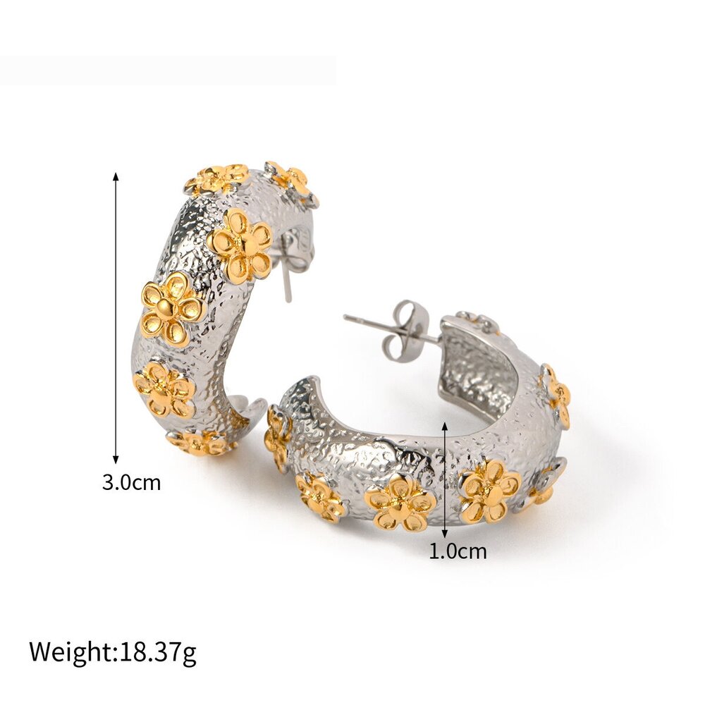 1 Pair Classic Series Retro Flower Stainless Steel Gold Plated Women Hoop Earrings Picture2
