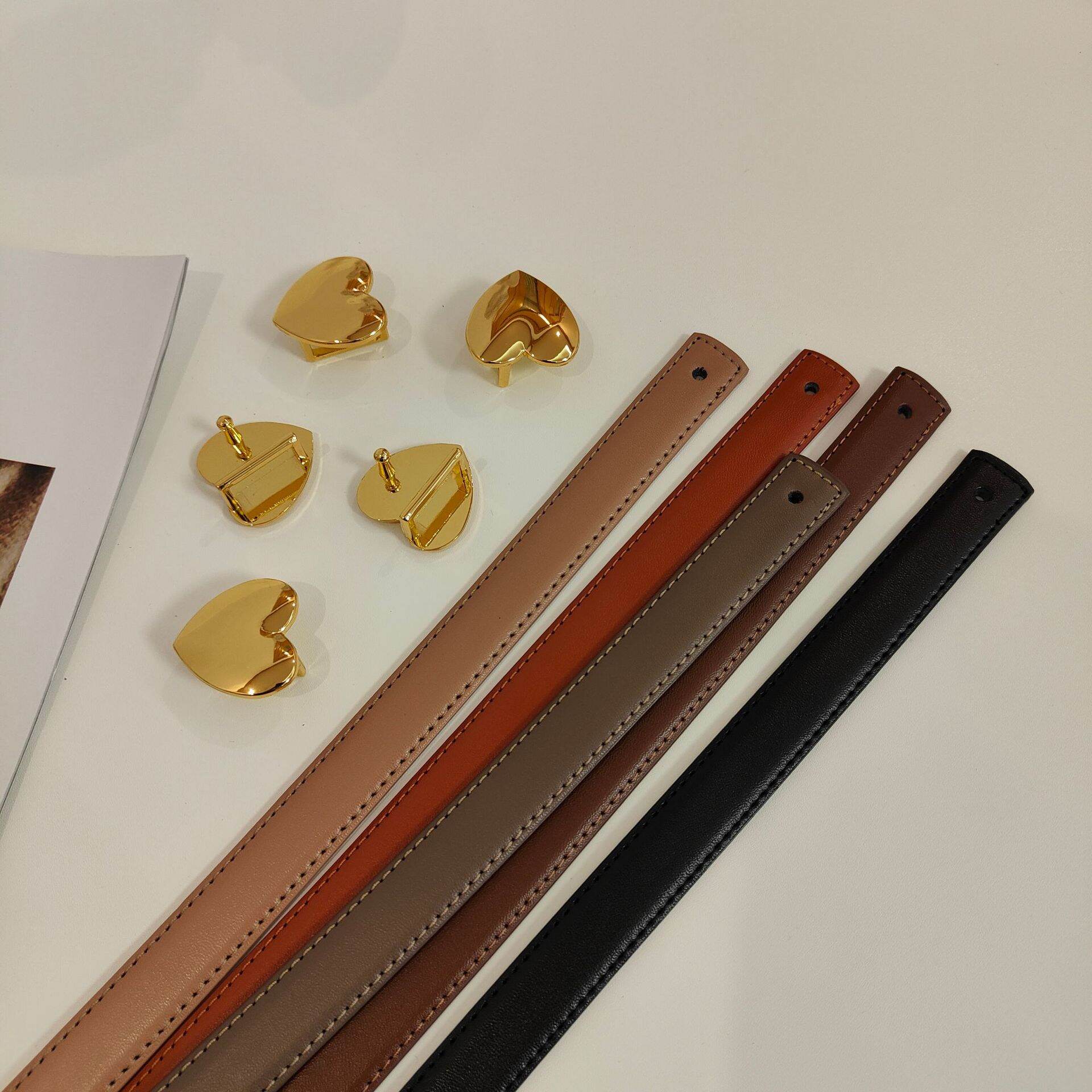 Simple Series Casual Heart Solid Color Leather Belt h5 Picture5
