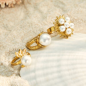 Elegant Artificial Pearl Flower Stainless Steel Waterproof Gold Color Statement Rings h5 Picture4