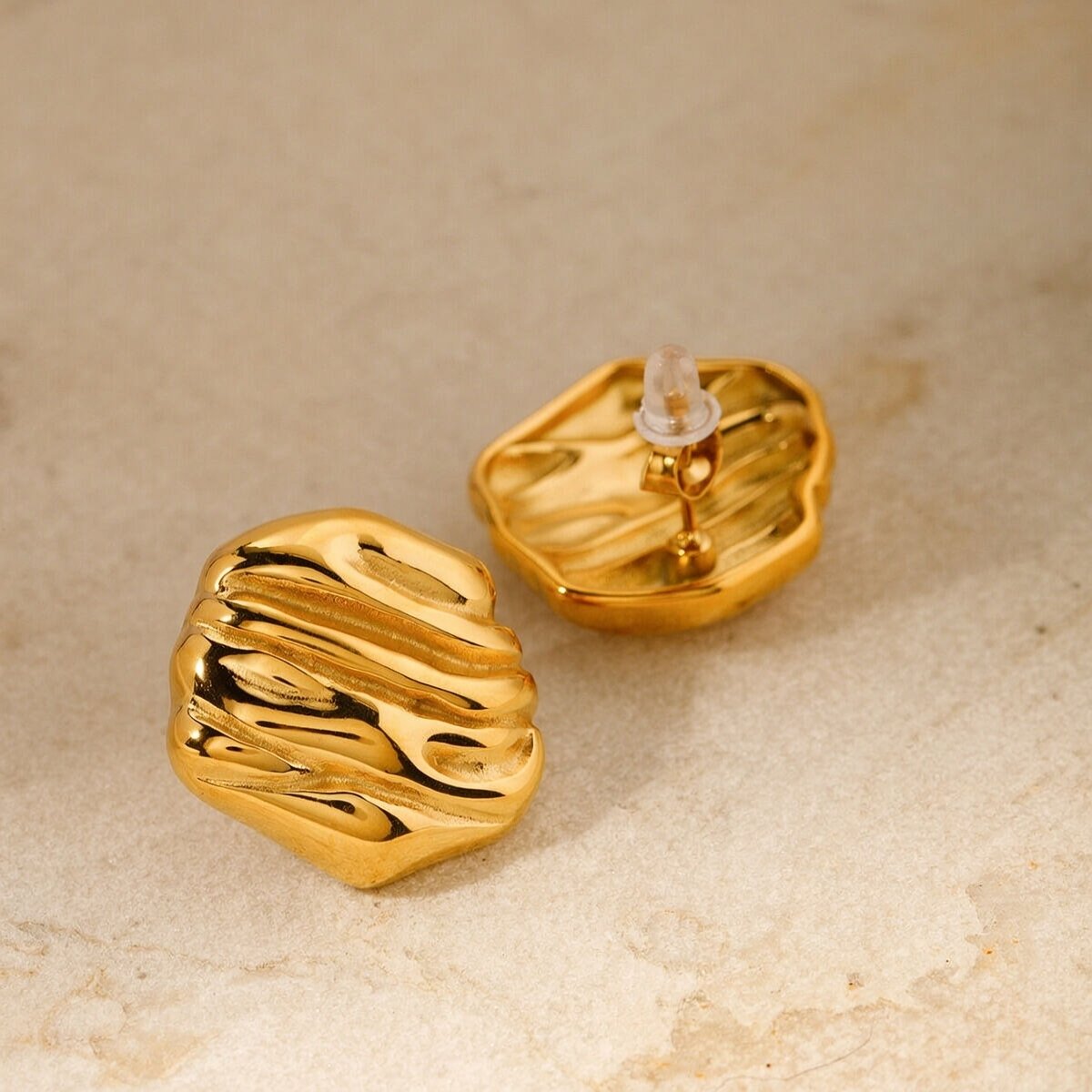 1 Par De Aretes Tipo Botón De Acero Inoxidable Chapados En Oro De 18 Quilates Para Mujer, De Color Sólido Y Serie Simple. Imagen2