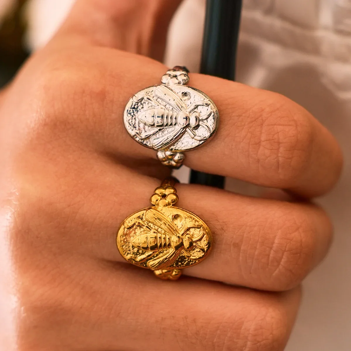 Simple Series Daily Bee Stainless Steel Waterproof   Gold Color  Women‘s Statement Rings