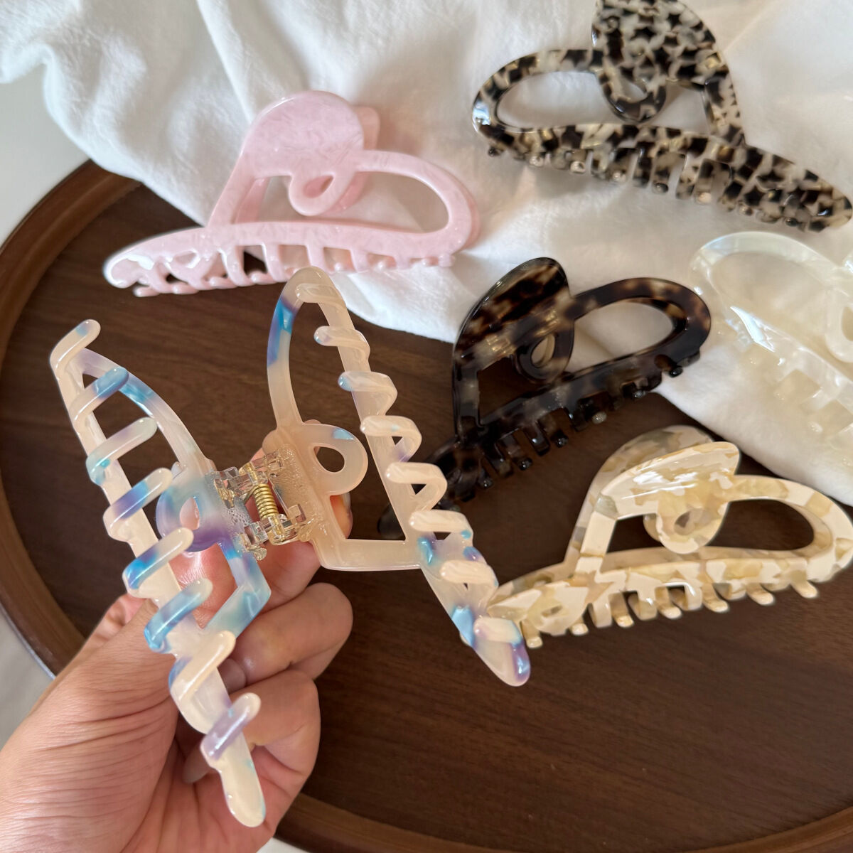 Simple Series Daily Heart Leopard Print Mixed Color Gradient Color Acetat Haarkrallen Bild3