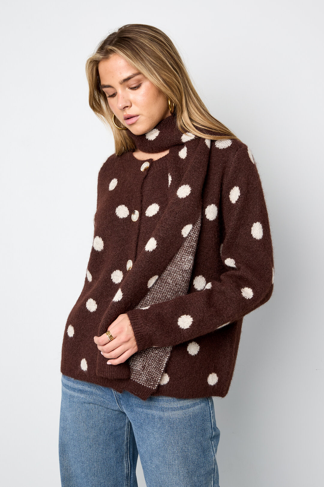 Der Haarige Polka-Dot-Schalpullover h5 Bild7