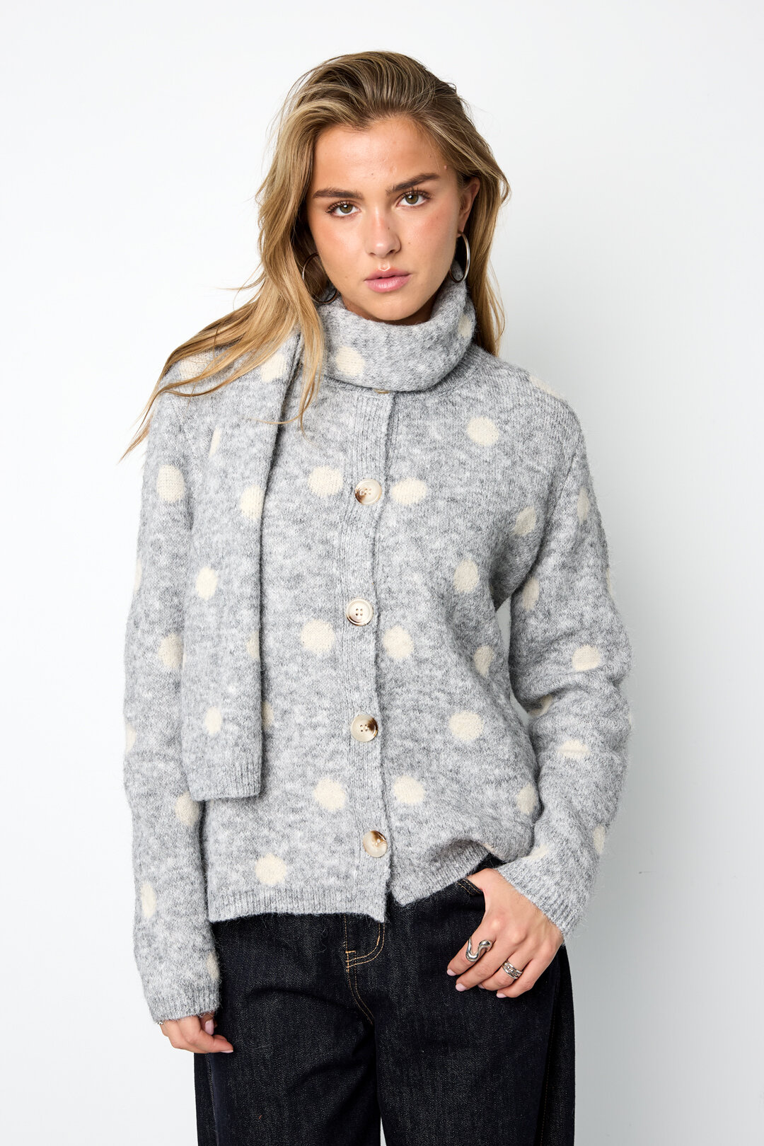 Der Haarige Polka-Dot-Schalpullover Bild5