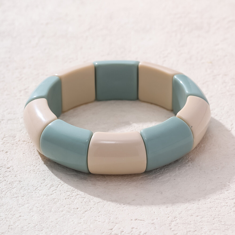 Eenvoudige Damesarmbanden Van Hars Met Kralen In Verschillende Kleuren