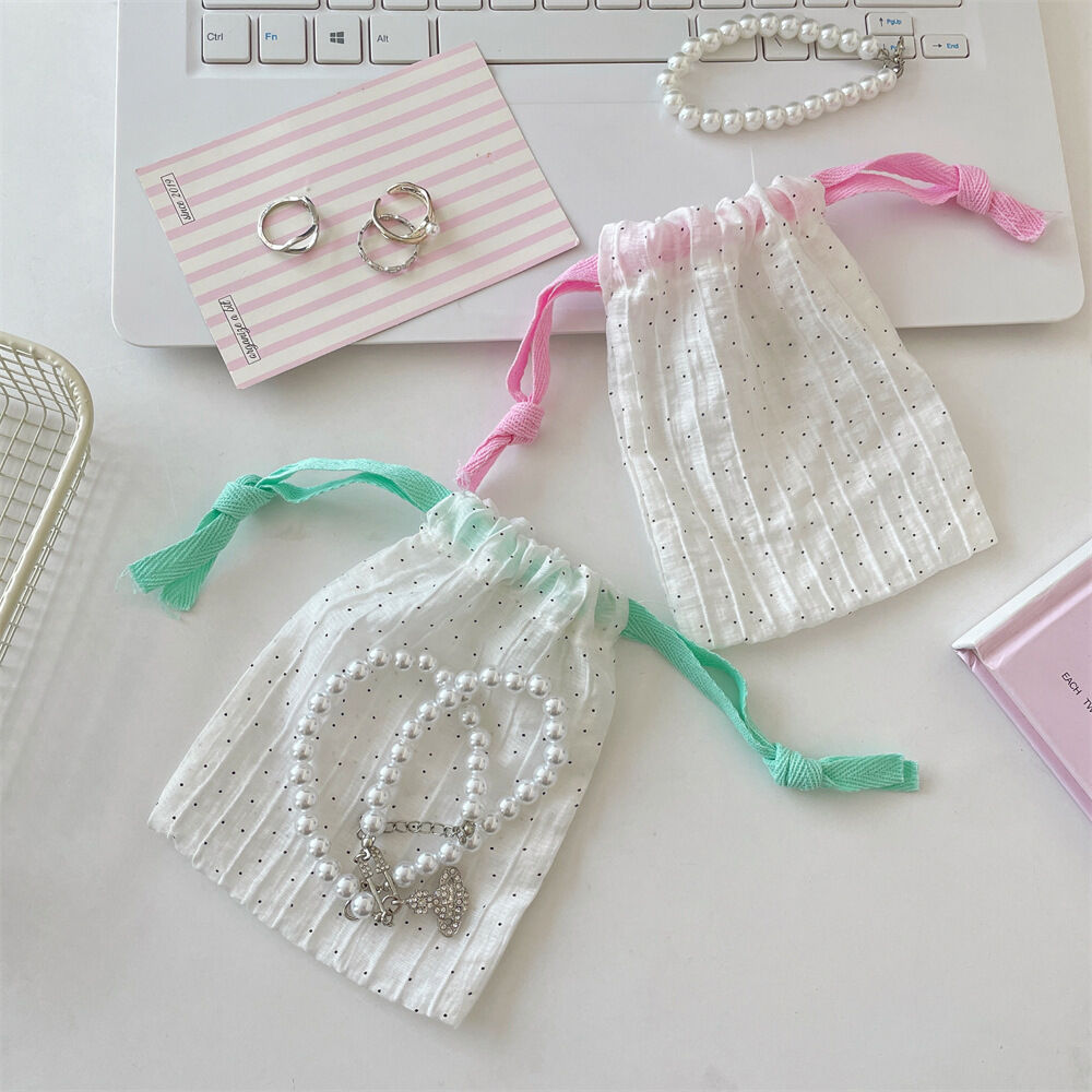 Sacchetti Regalo In Cotone A Pois Della Serie Simple. h5 Immagine3