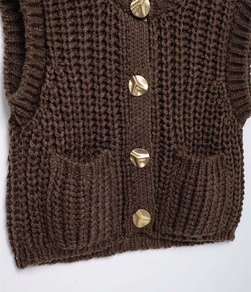 Gilet Da Donna In Maglia Grossa, Corto E Versatile, Con Bottoni Dorati, Perfetto Per Tutti I Giorni. Immagine3
