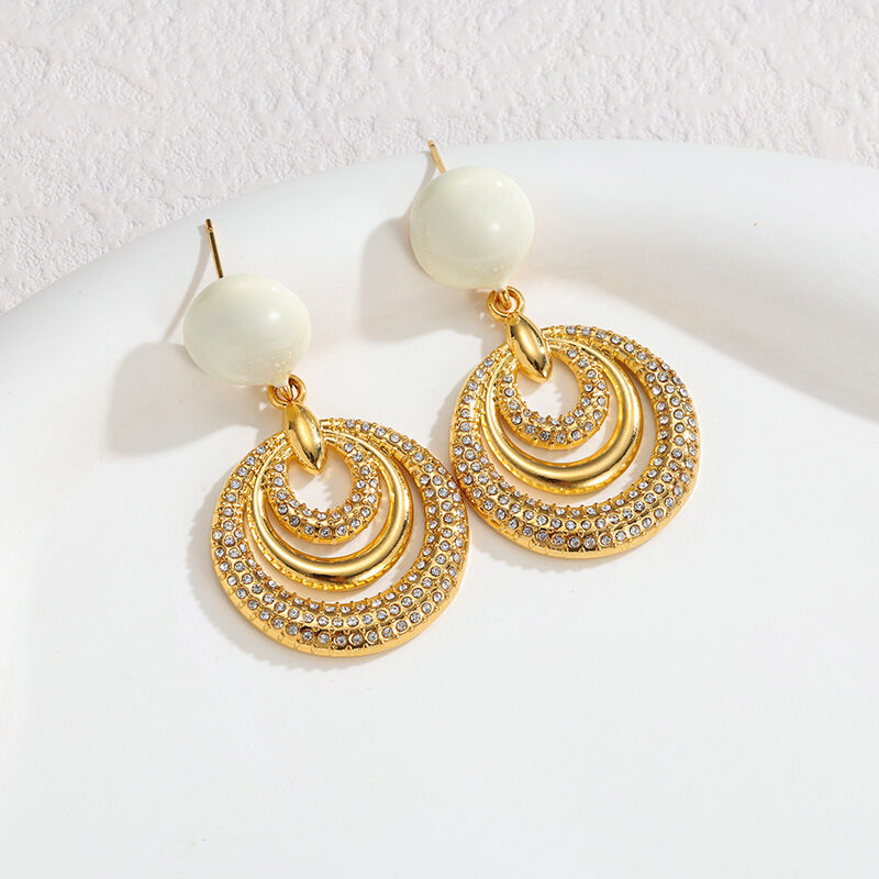 Pendientes Colgantes De Mujer De La Lujosa Serie Retro Circle De Acero Inoxidable, Resistentes Al Agua Y Color Dorado.