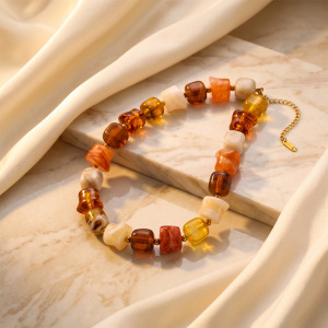 Simple Series Retro Beads Gradient Color Acrylic Women's Beaded Necklaces h5 Picture4