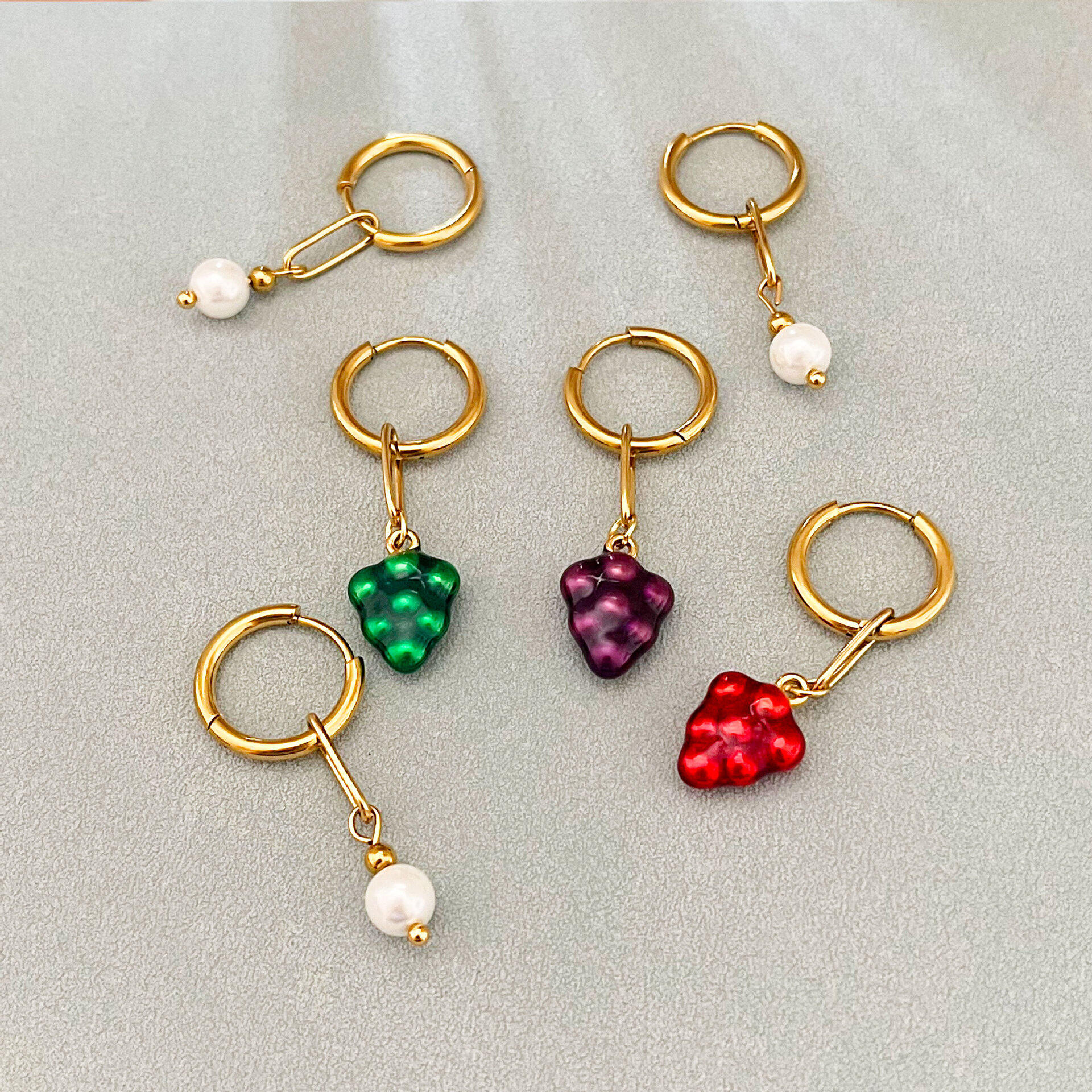 Boucles D'Oreilles Créoles Pour Femmes Simple Series Sweet Heart Strawberry En Acier Inoxydable Étanche Couleur Or h5 Image2