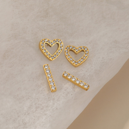 Orecchini a perno da donna semplici a forma di cuore in acciaio inossidabile, impermeabili, color oro, con strass. 2