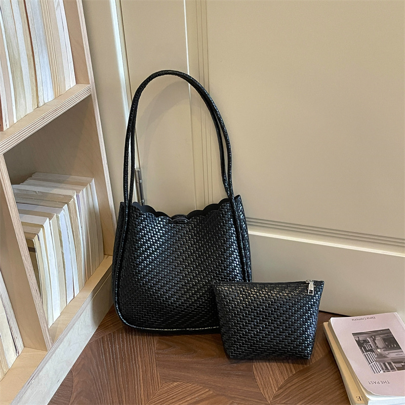 Office Style Woven Solid Color Pu Women's Tote Bag h5Picture4
