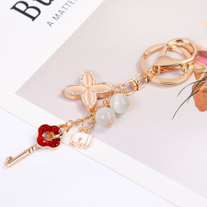 Simple Series Daily Key Chain Clover Lock Alloy Rhinestone Keychain h5