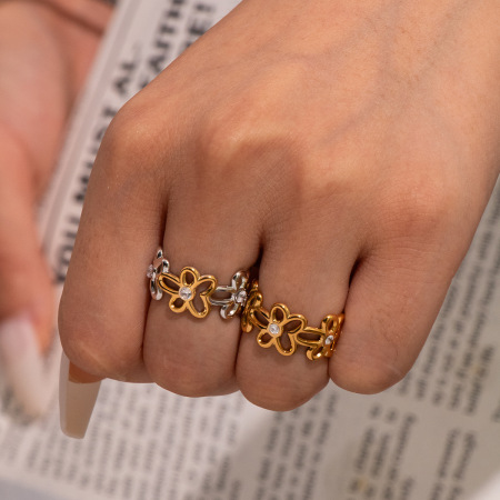 Bloemvormige, waterdichte, goudkleurige, minimalistische ringen van roestvrij staal 2