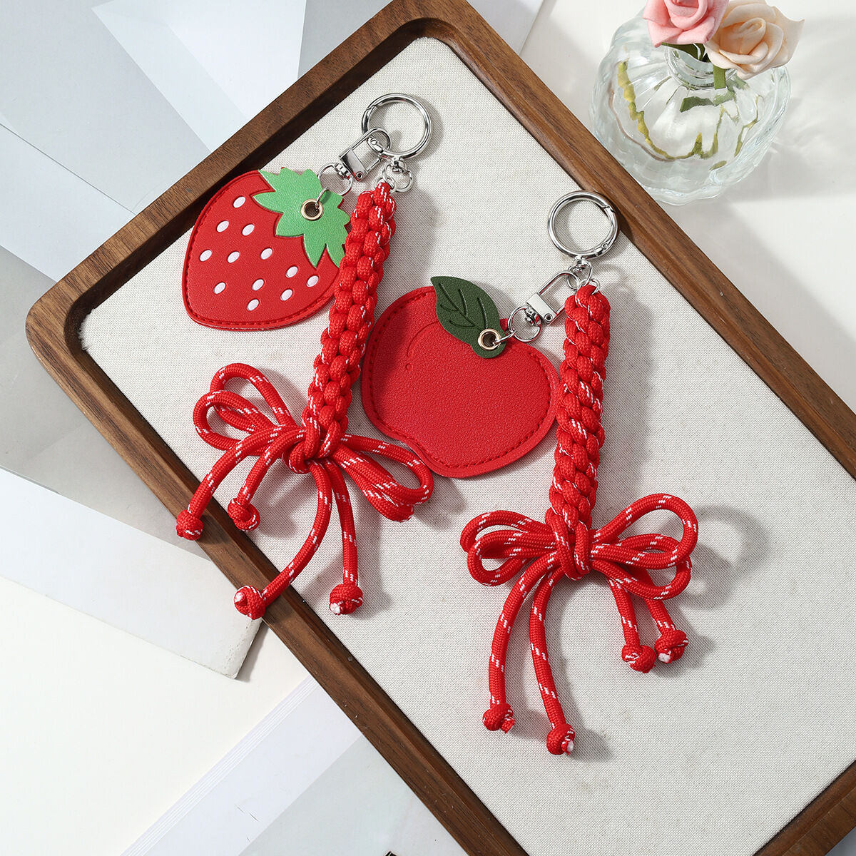 Llaveros Sencillos De Aleación De Color Sólido Con Diseño De Lazo Y Frutas De La Serie Daily. h5 Imagen3