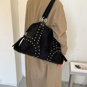 Casual Style Metal Hardware Studded Solid Color Rivet Suede Women's Square Shoulder Bags h5 Picture4
