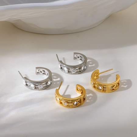 Simple Series Daily Irregular Shape Heart Stainless Steel Waterproof Gold Color Zircon Women's Stud Earrings 2