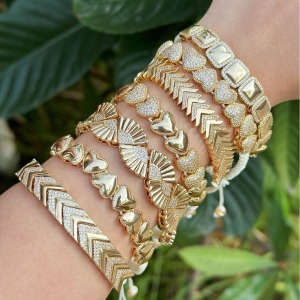 Luxurious Series Elegant Heart Patchwork Geometric Shape Copper Gold Color Women's Braided Bracelets h5 Picture3
