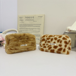 Simple Series Retro Solid Color Leopard Print Imitation Fur Makeup Bags h5 Picture3