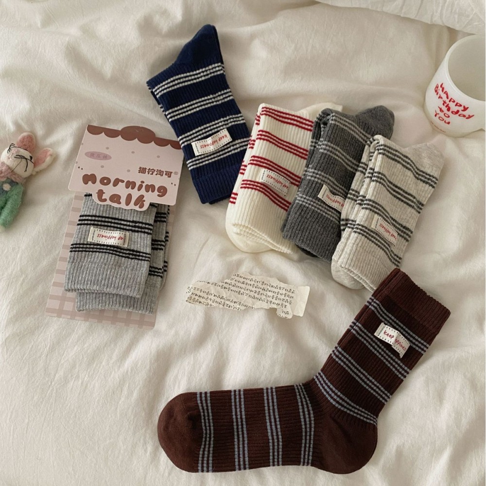 Slight Bounce Basic Letters Stripes Mid-Calf Socks Picture2