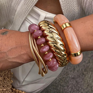 Simple Series Daily Irregular Shape Gradient Color Acrylic Women's Bangles h5 Picture3