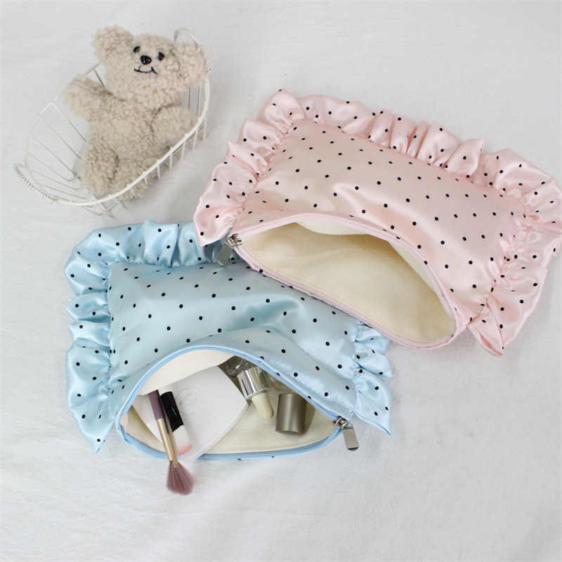 Simple Series Sweet Solid Color Polka Dots Polyester Makeup Bags Picture3