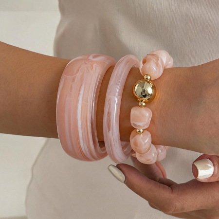 Set Di Bracciali Da Donna Simple Series Retro Con Perline, Colore Sfumato Acrilico E Oro.