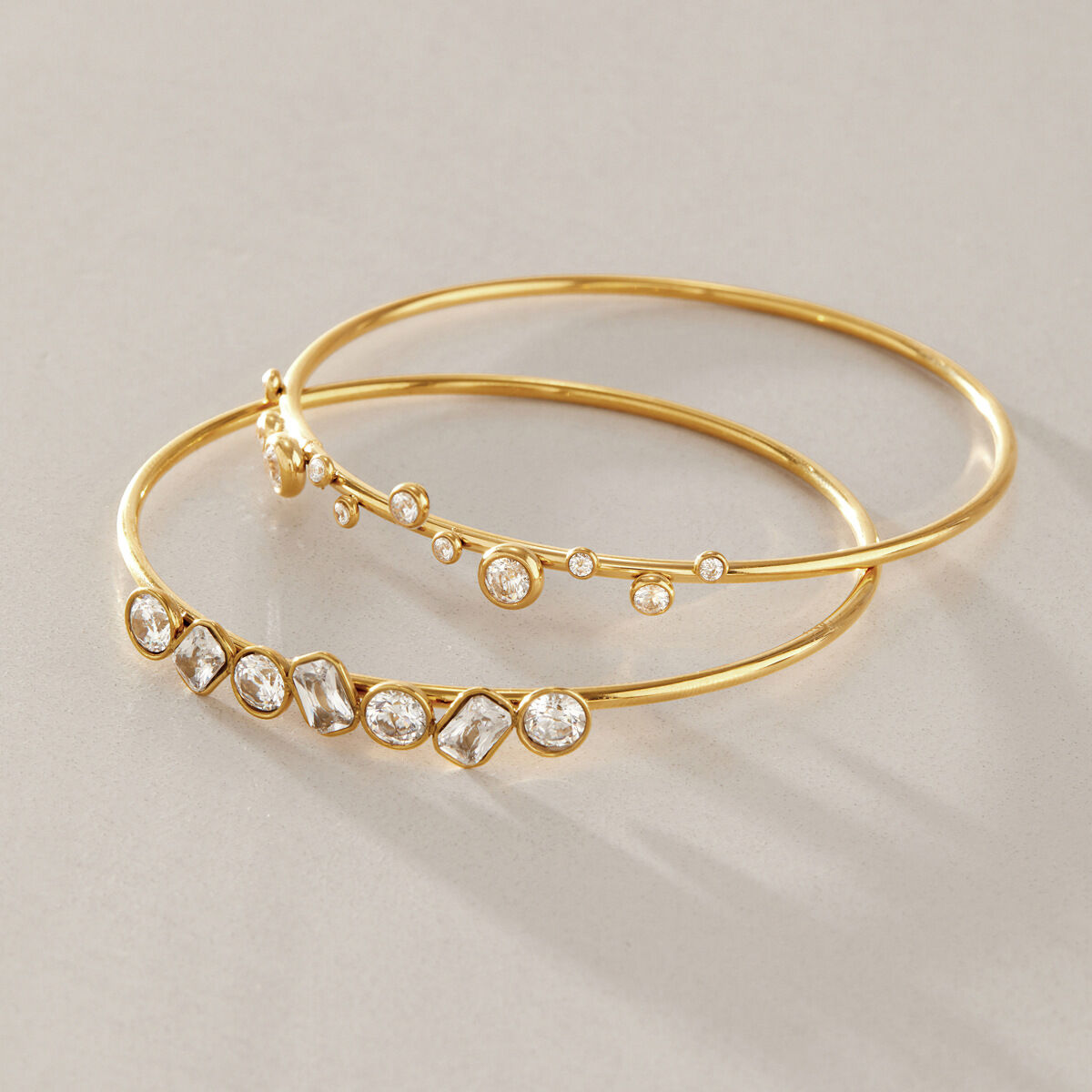 Schlichte, Wasserdichte Armreifen Aus Edelstahl In Goldfarbe Mit Zirkonia Für Damen h5 Bild4