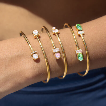 Eenvoudige geometrische vorm, waterdichte roestvrijstalen damesarmband met goudkleurige zirkonia.