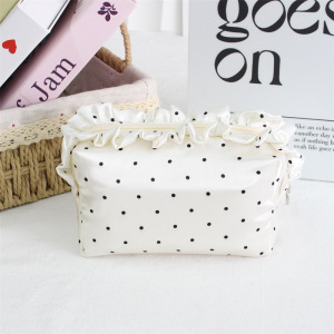 Simple Series Sweet Solid Color Polka Dots Polyester Makeup Bags h5 